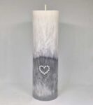 Dekorativní vysoká svíčka s perleťovým srdcem