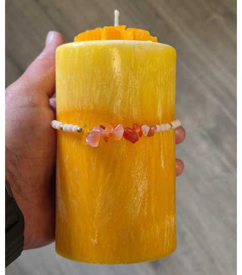svicka_original_zluta_oranzova_kvetina_3 Svíčka Sluneční energie s oranžovým náramkem - Obrázek 3